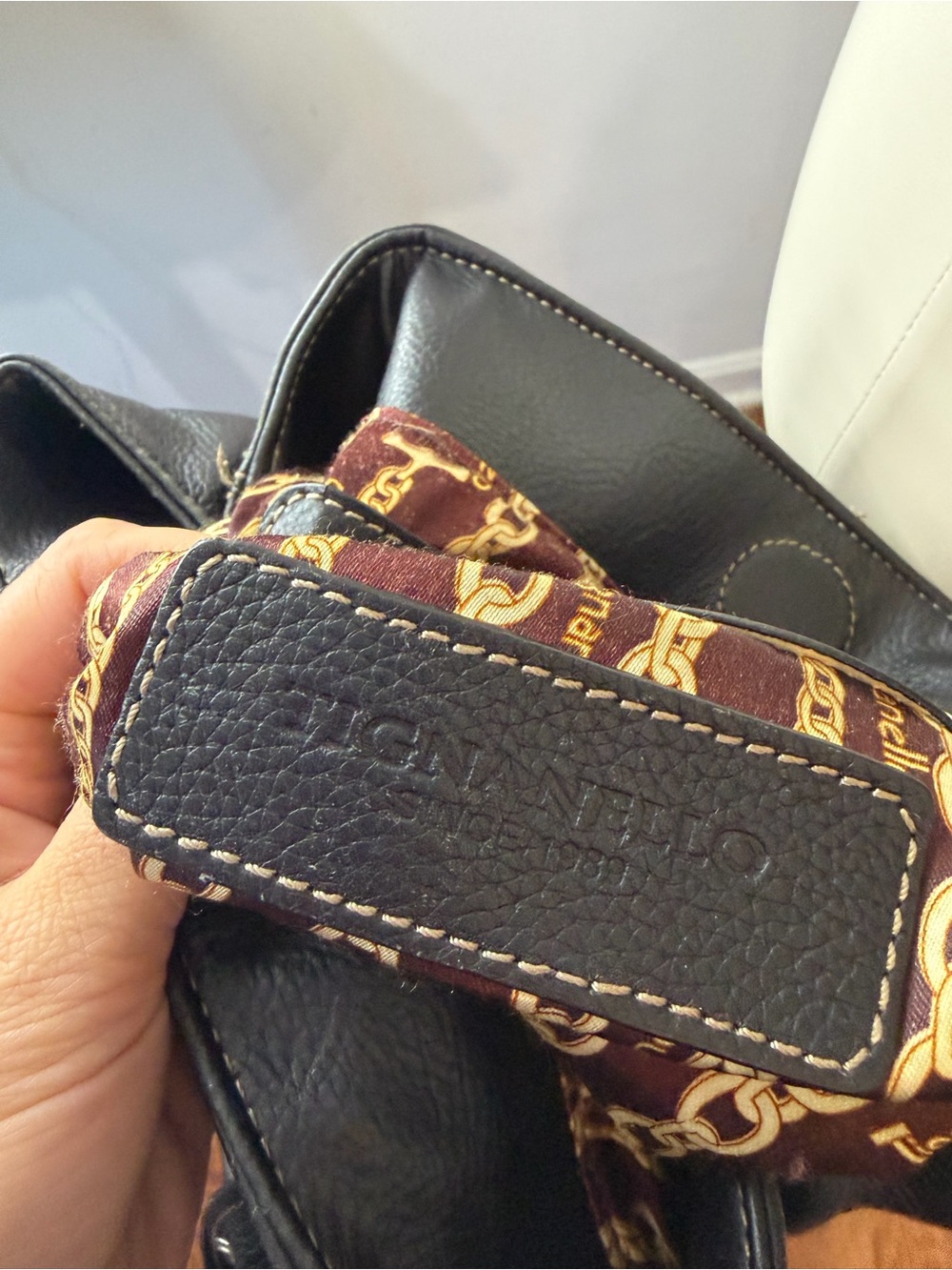 Y2K Tignanello Black Leather Shoulder Bag with Silver Hardware - Picture 6 of 13